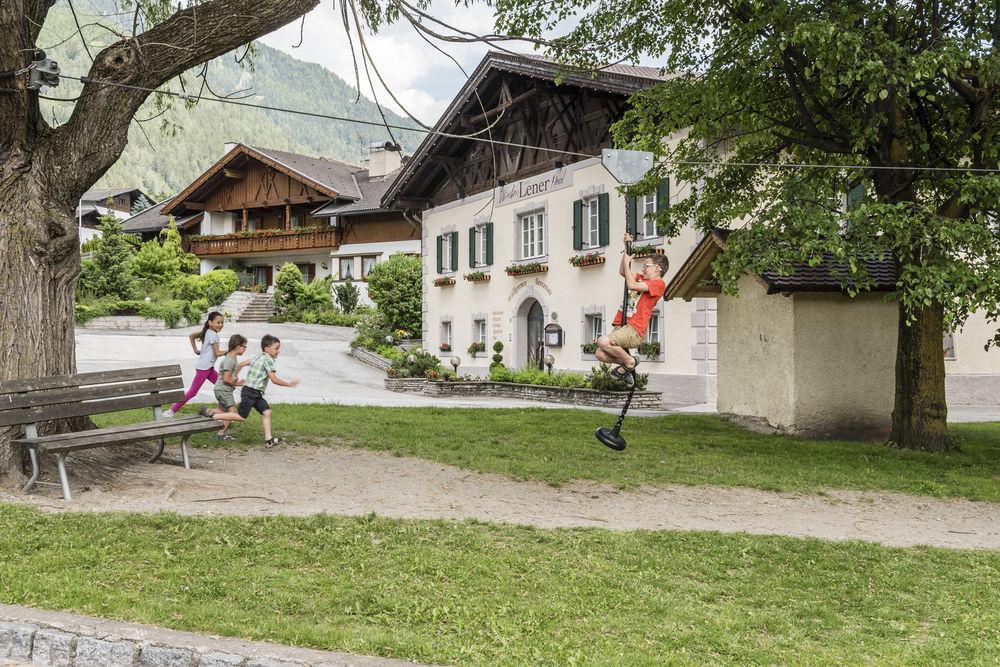 Lener Wirtshaus & Hotel Campo di Trens Bagian luar foto
